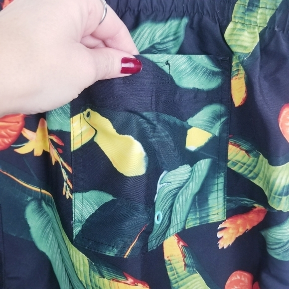 Old Navy Birds of Paradise Men's Swim Trunks NWT - Picture 8 of 10